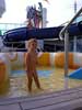 ship/07_kids-pool_momo_20020908 (34KB)