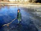 saraf/46_frozen-pond_momo_20021231 (64KB)