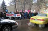 01_anti-war-march__20030125 (101KB)