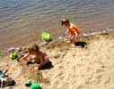 70_beach_maya-momo_20030422 (88KB)